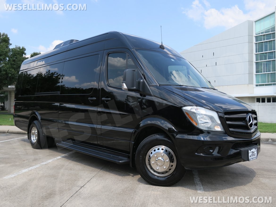 Sprinter for Sale in Houston, TX - Main Photo