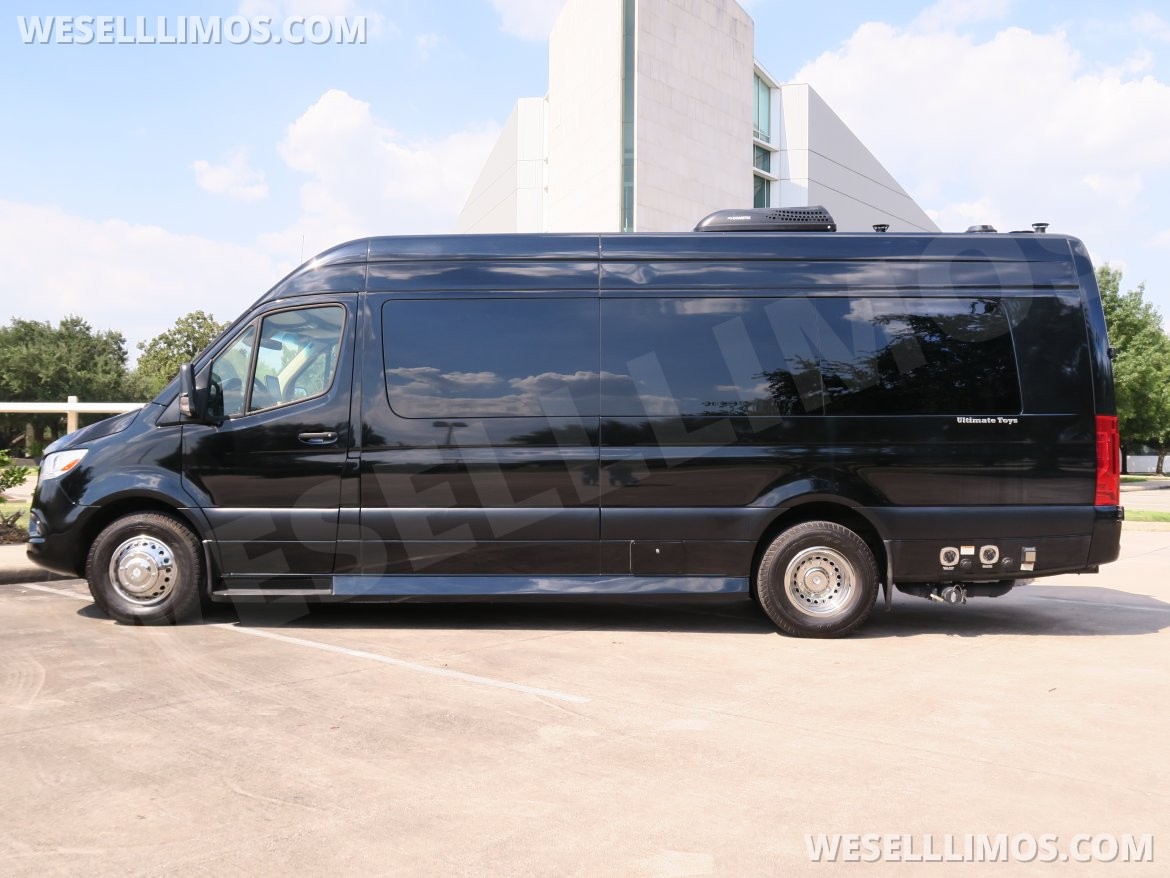 Sprinter for Sale in Houston, TX - Photo 4