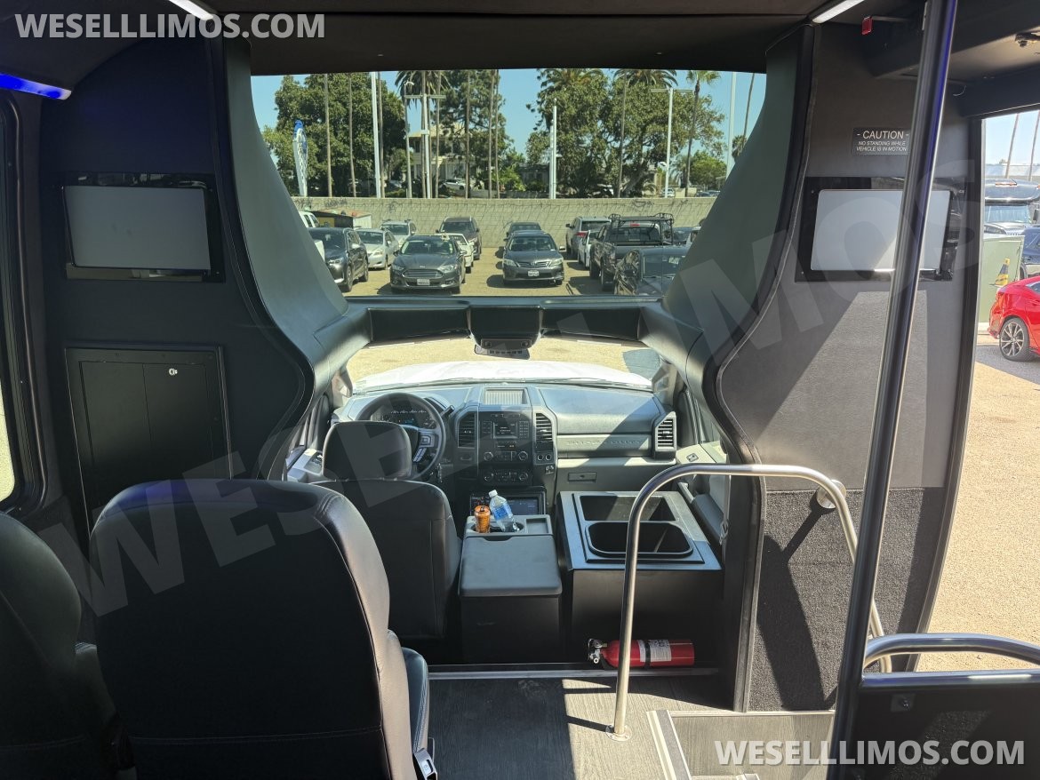 Executive Shuttle for Sale in National City, CA - Photo 11