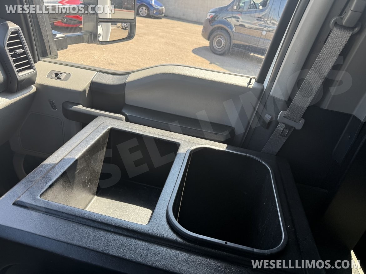 Executive Shuttle for Sale in National City, CA - Photo 12