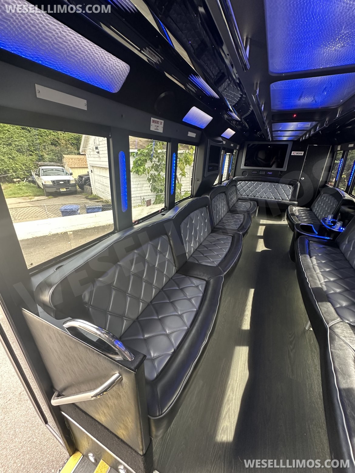 Limo Bus for Sale in Hawthorne, NJ - Photo 14