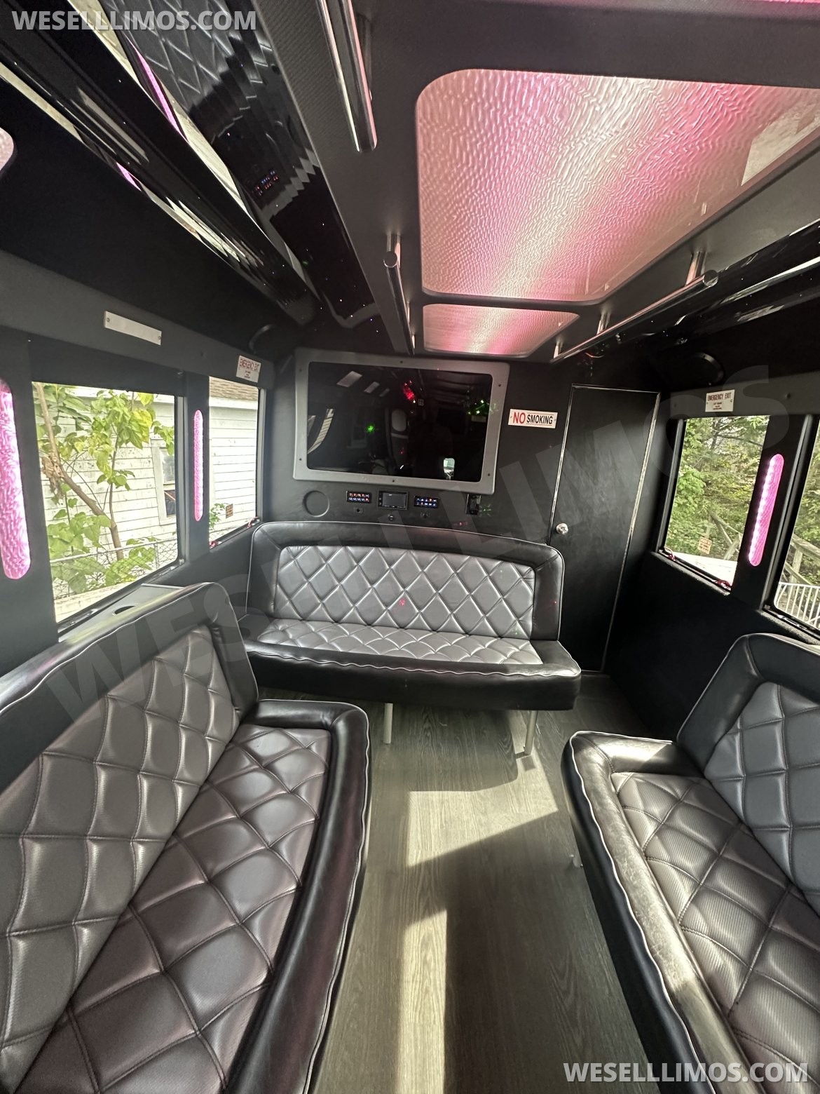 Limo Bus for Sale in Hawthorne, NJ - Photo 16