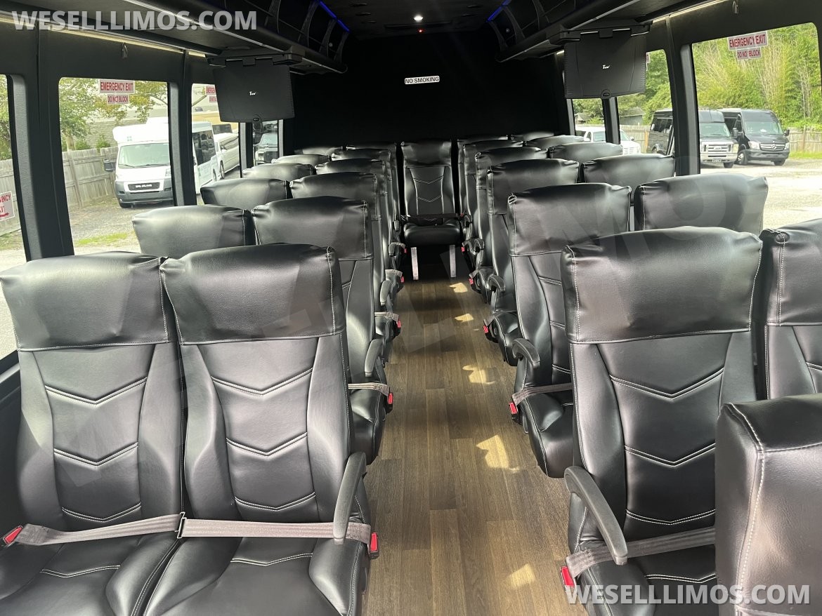 Executive Shuttle for Sale in Pasadena, MD - Photo 7