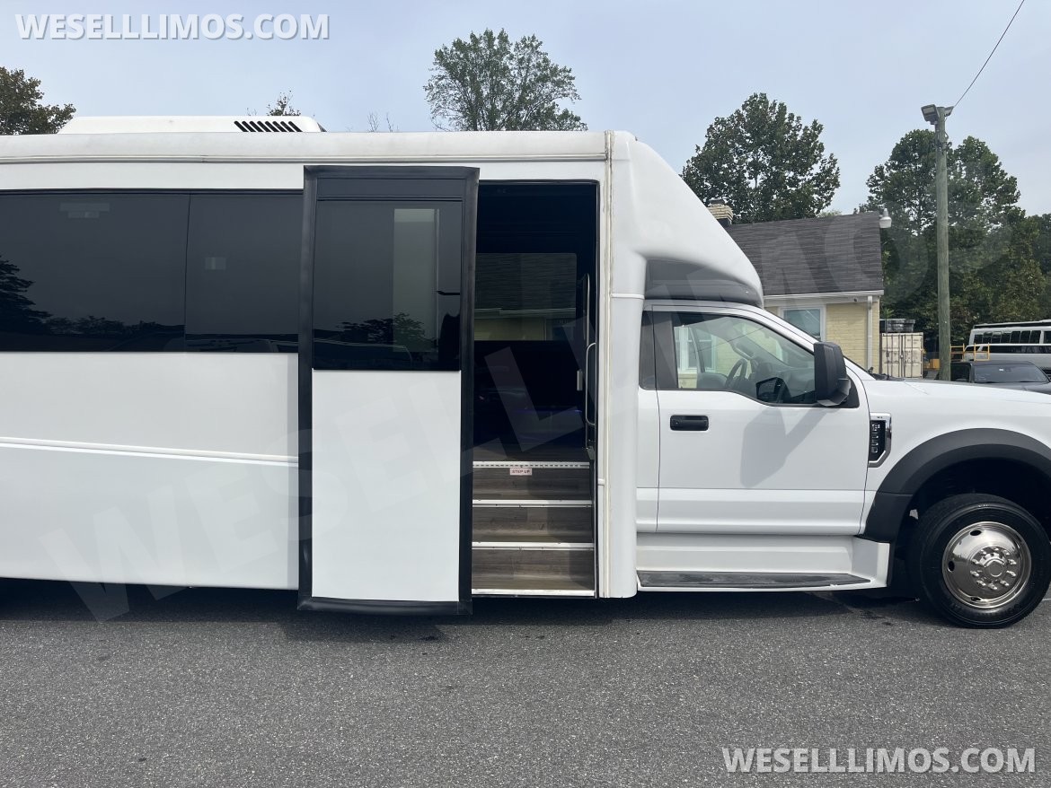 Executive Shuttle for Sale in Pasadena, MD - Photo 5
