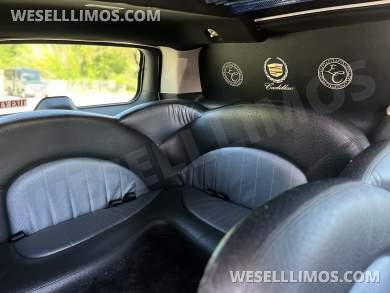 2009 Executive Coach Builders Chevrolet Suburbalade  SUV Stretch - SUV Stretch for Sale in Pasadena, MD - Photo 11