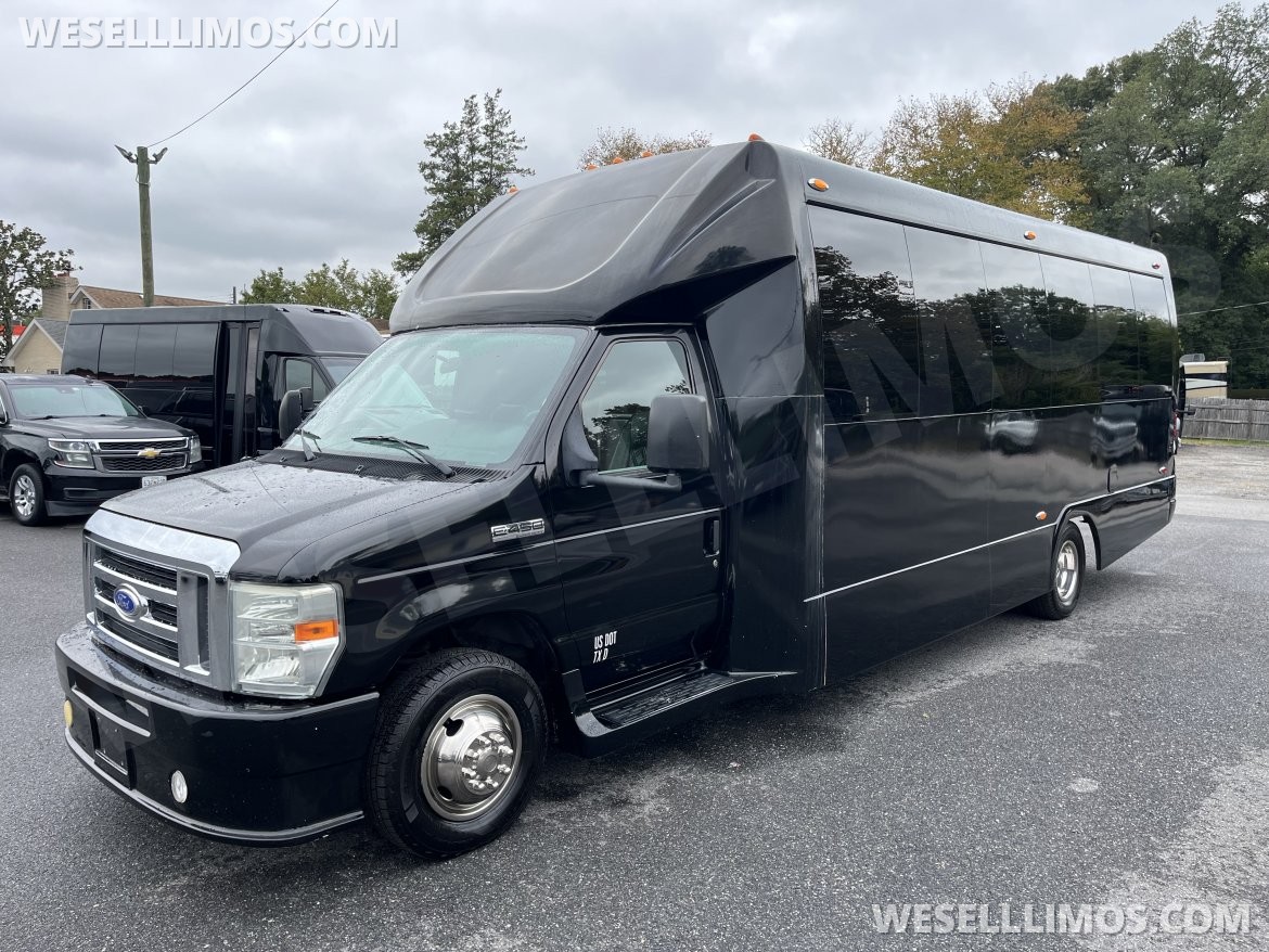 Limo Bus for Sale in Pasadena, MD - Photo 3