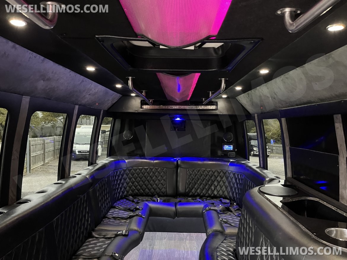 Limo Bus for Sale in Pasadena, MD - Photo 7