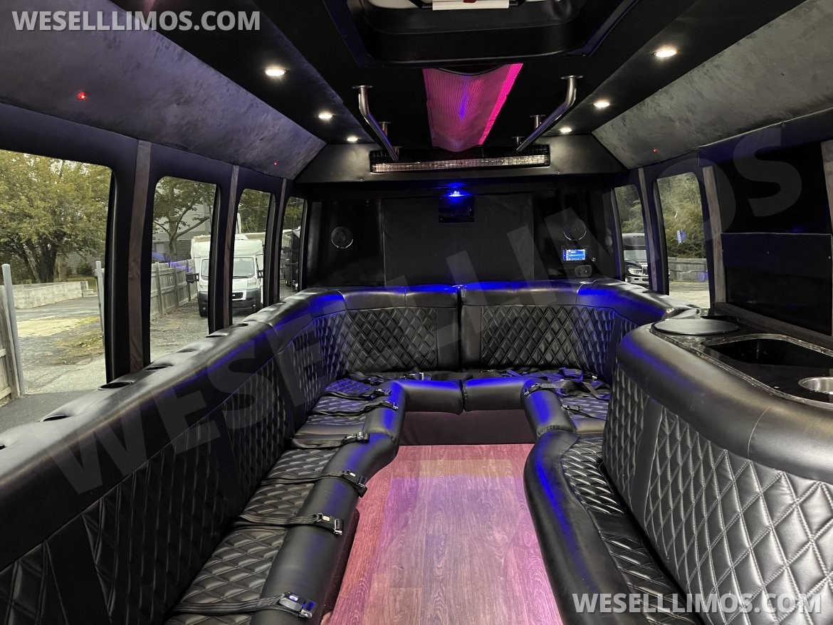 Limo Bus for Sale in Pasadena, MD - Main Photo