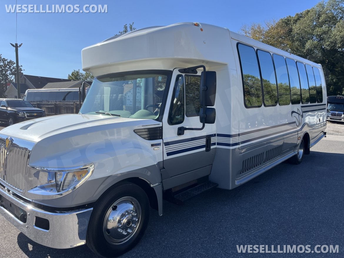 Shuttle Bus for Sale in Pasadena, MD - Photo 2