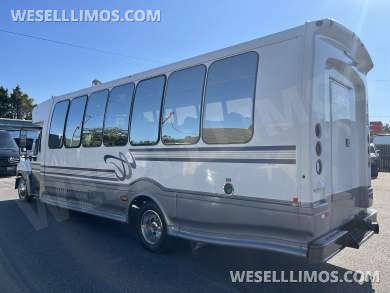 2014 Turtle Top International IC AC Shuttle Bus - Shuttle Bus for Sale in Pasadena, MD - Photo 4