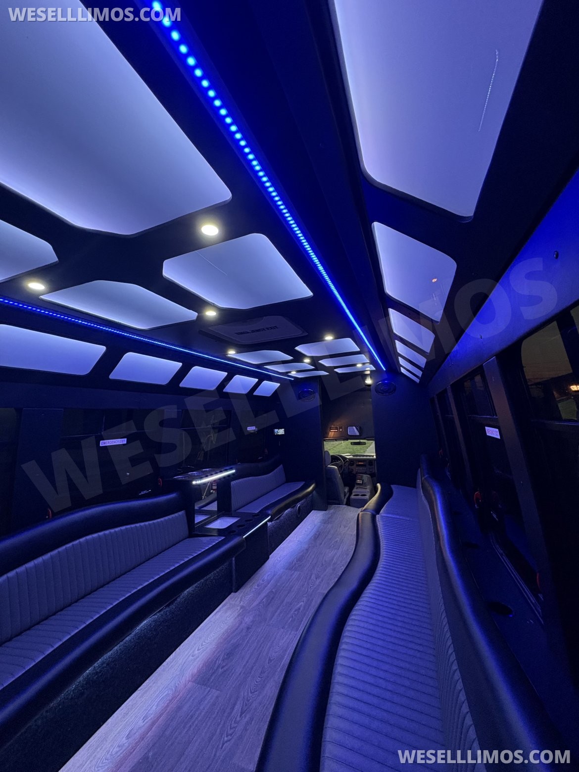 Limo Bus for Sale in fraser, MI - Photo 6