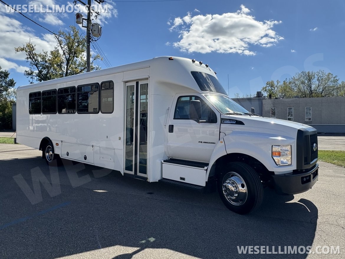 Shuttle Bus for Sale in FRASER, MI - Photo 4