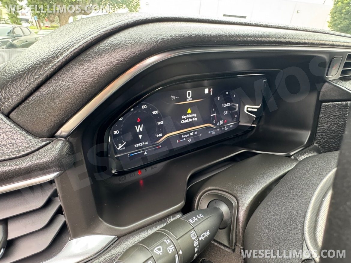 CEO SUV Mobile Office for Sale in Ontario, CA - Photo 9