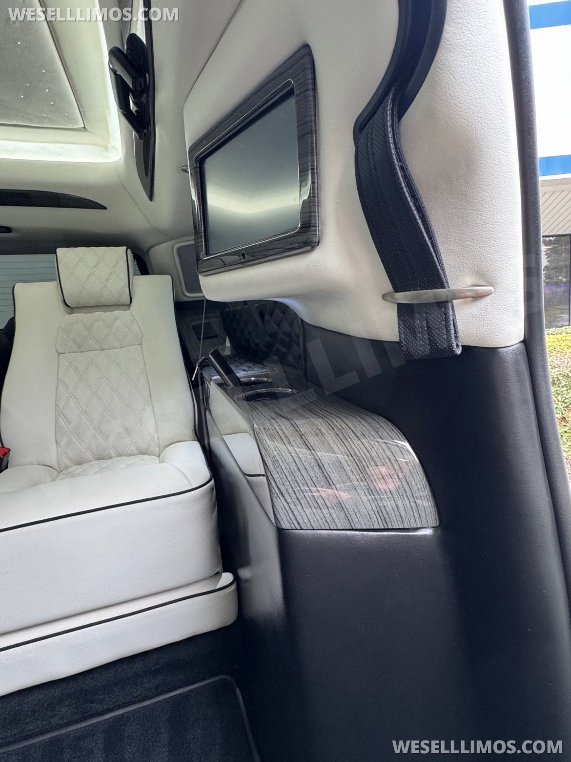 CEO SUV Mobile Office for Sale in Ontario, CA - Photo 16
