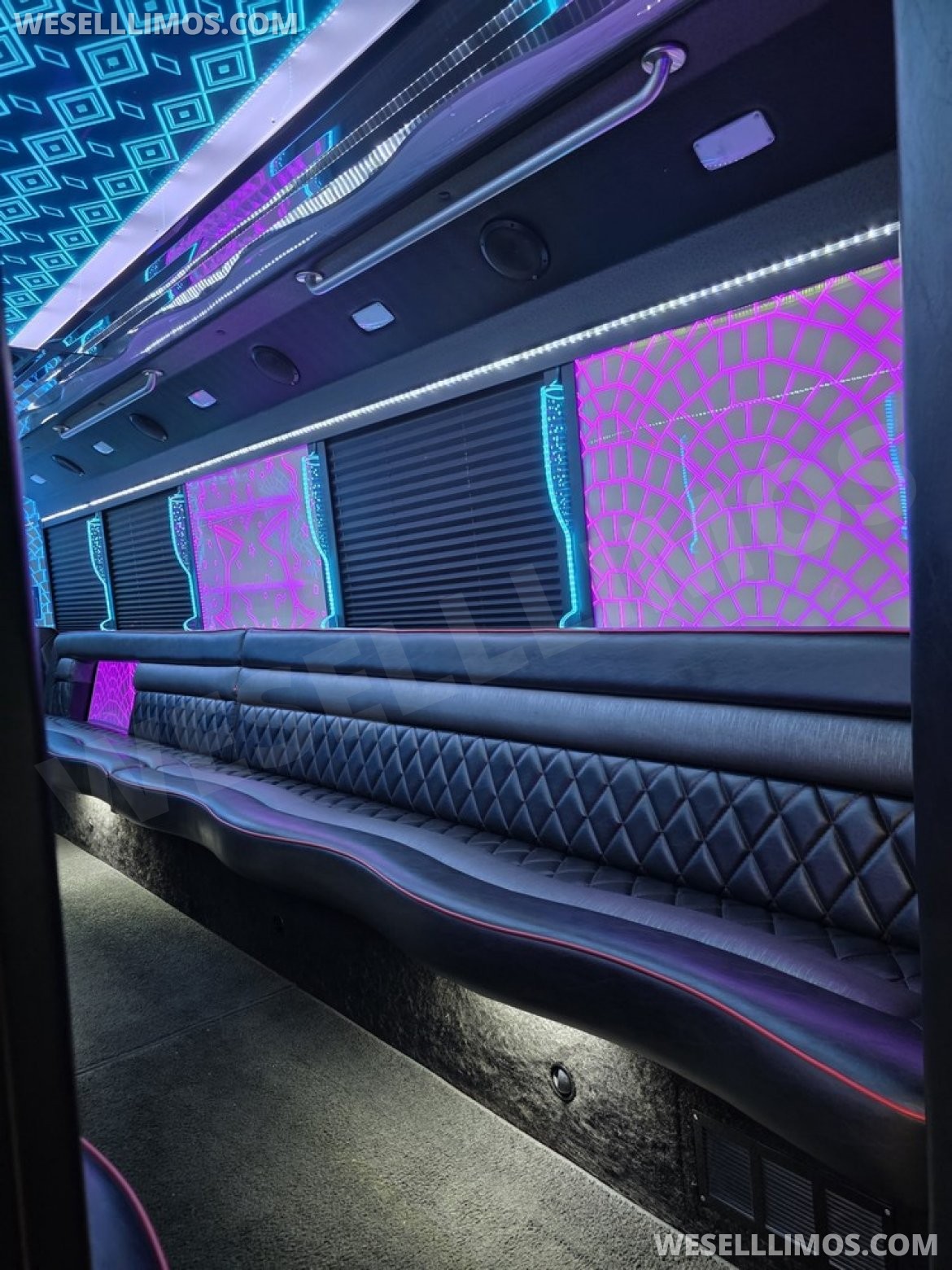 Limo Bus for Sale in Erie, PA - Photo 2