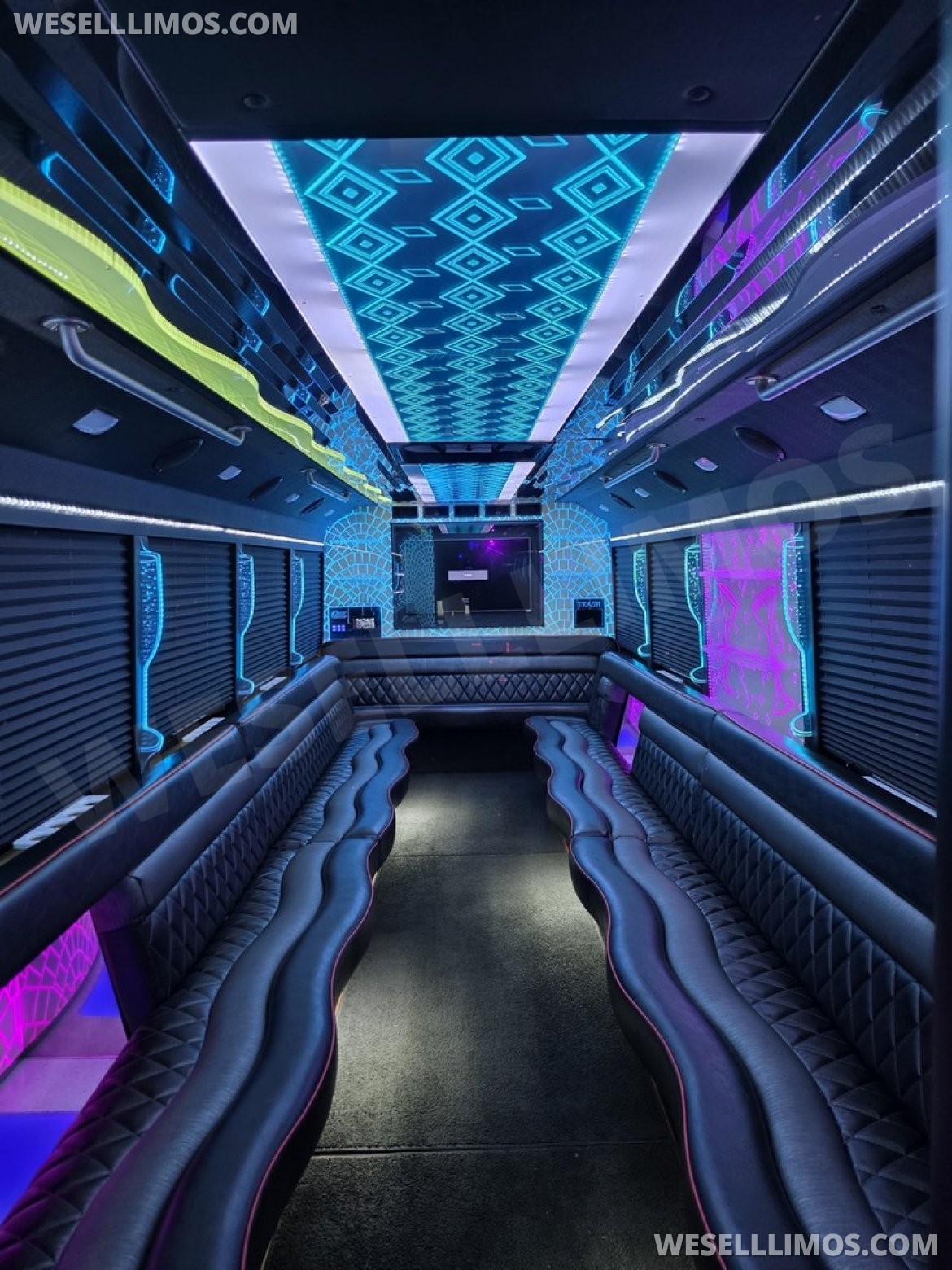 Limo Bus for Sale in Erie, PA - Photo 3