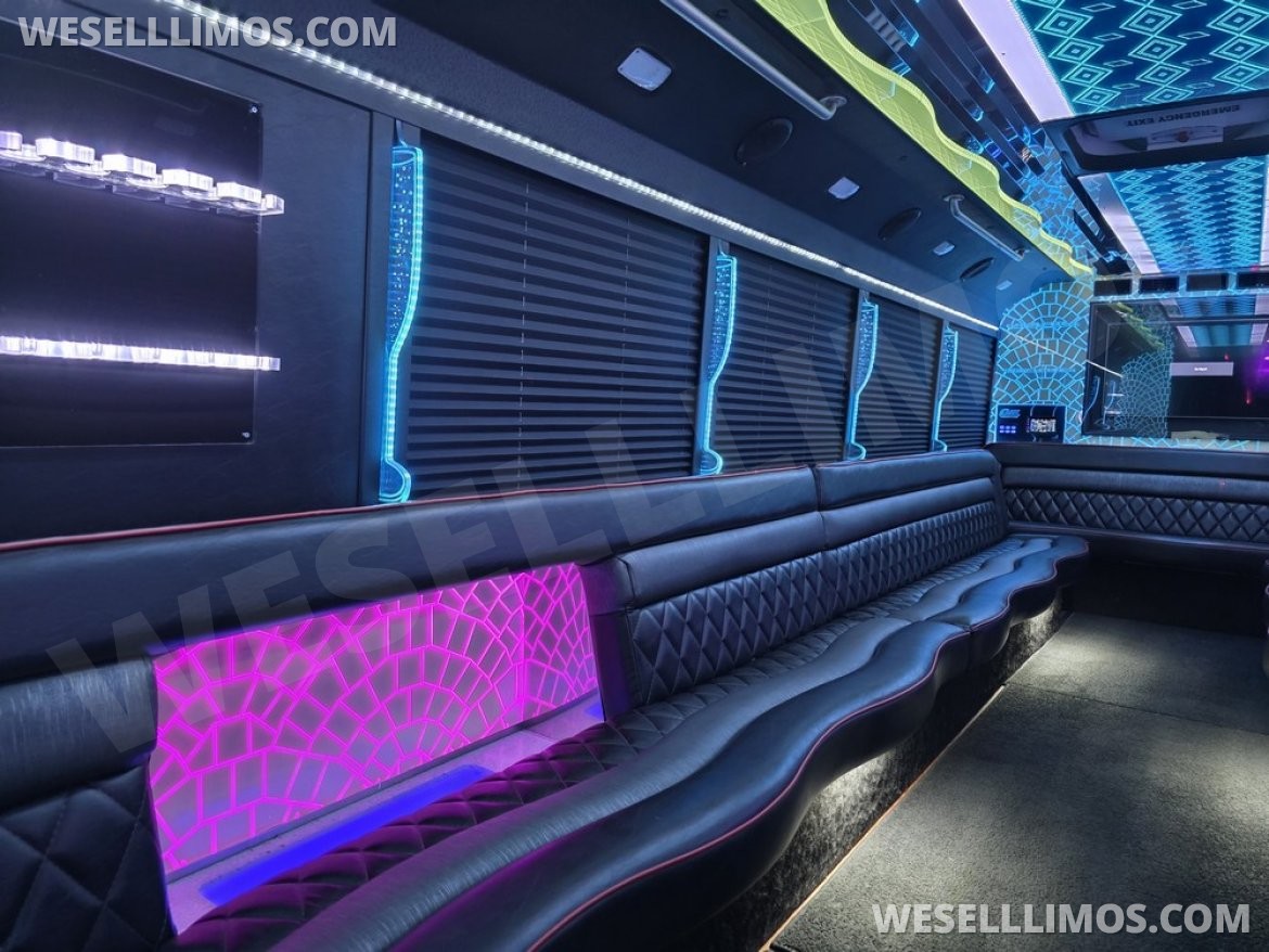 Limo Bus for Sale in Erie, PA - Photo 5