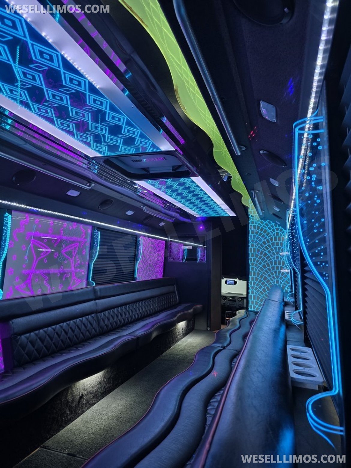 Limo Bus for Sale in Erie, PA - Photo 9
