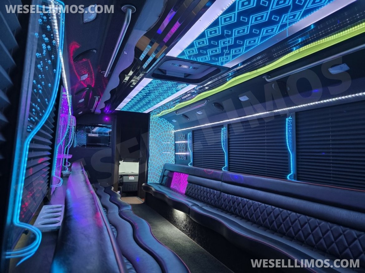 Limo Bus for Sale in Erie, PA - Photo 12
