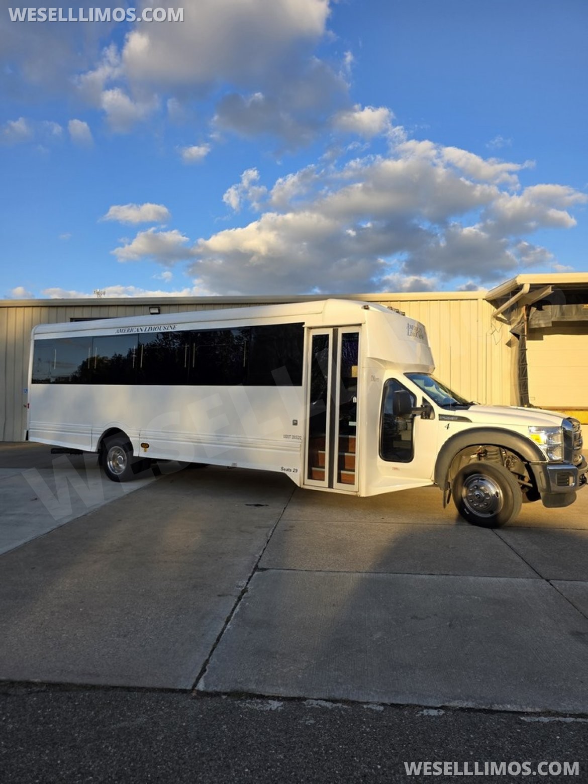 Limo Bus for Sale in Erie, PA - Photo 14