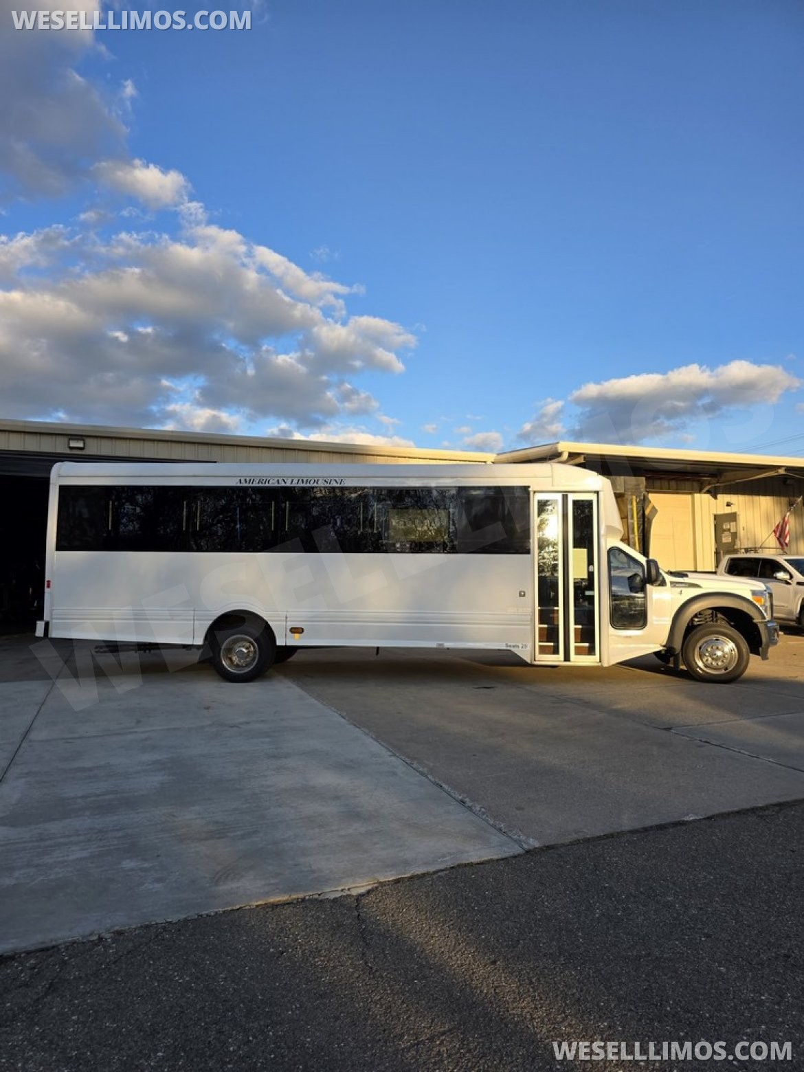Limo Bus for Sale in Erie, PA - Photo 15
