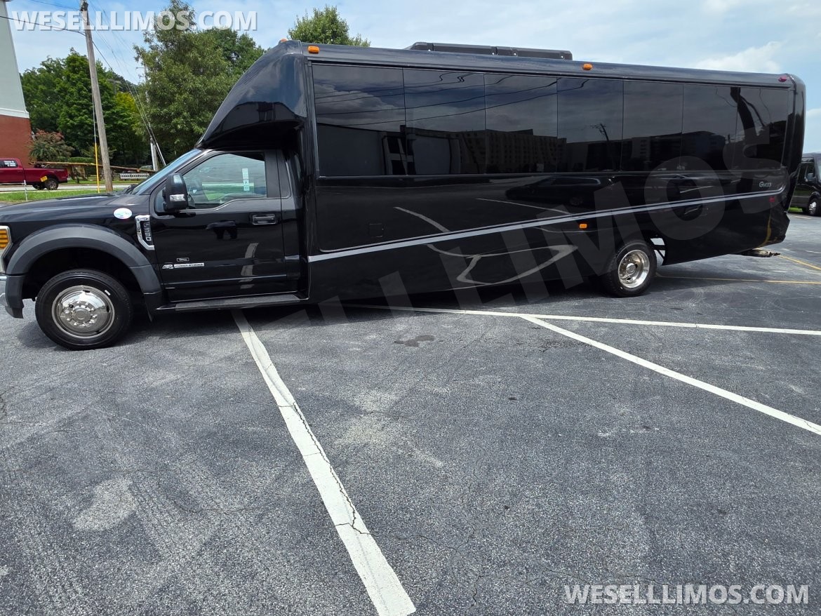 Shuttle Bus for Sale in Laguna Niguel, CA - Photo 7