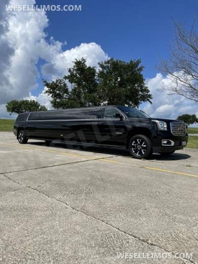 2018 Tiffany Coachworks GMC YUKON XL SUV Stretch Limo. One  Of A Kind... Low Miles 27mi - Limousine for Sale in Kenner, LA - Photo 17
