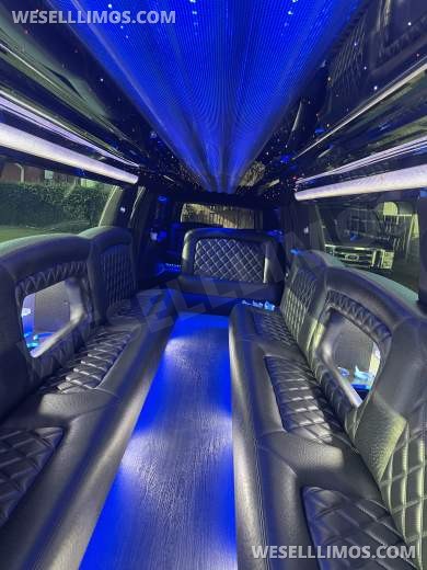 2018 Tiffany Coachworks GMC YUKON XL SUV Stretch Limo. One  Of A Kind... Low Miles 27mi - Limousine for Sale in Kenner, LA - Photo 29