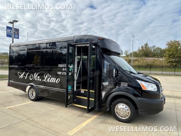 2019 Ford Transit Shuttle Bus for Sale in Wickliffe, OH - Main Photo