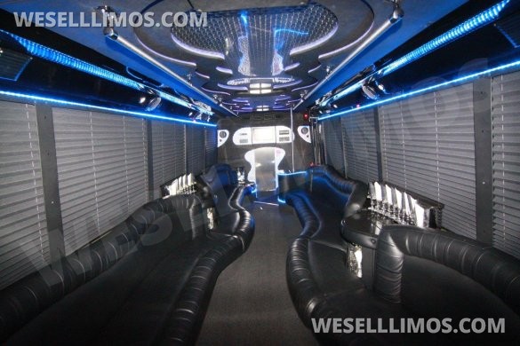 2007 GMC Sidekick 5500 Limo Bus for Sale in Minneapolis, MN - Photo 2