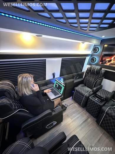 2023 Mercedes-Benz 3500 Sprinter Sprinter for Sale in Tampa, FL