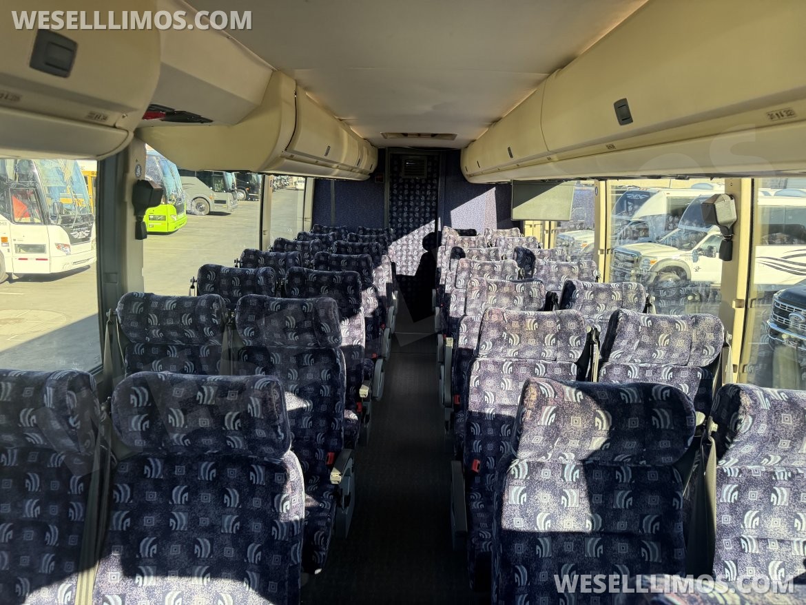 Motorcoach for Sale in Phoenix, AZ - Photo 7