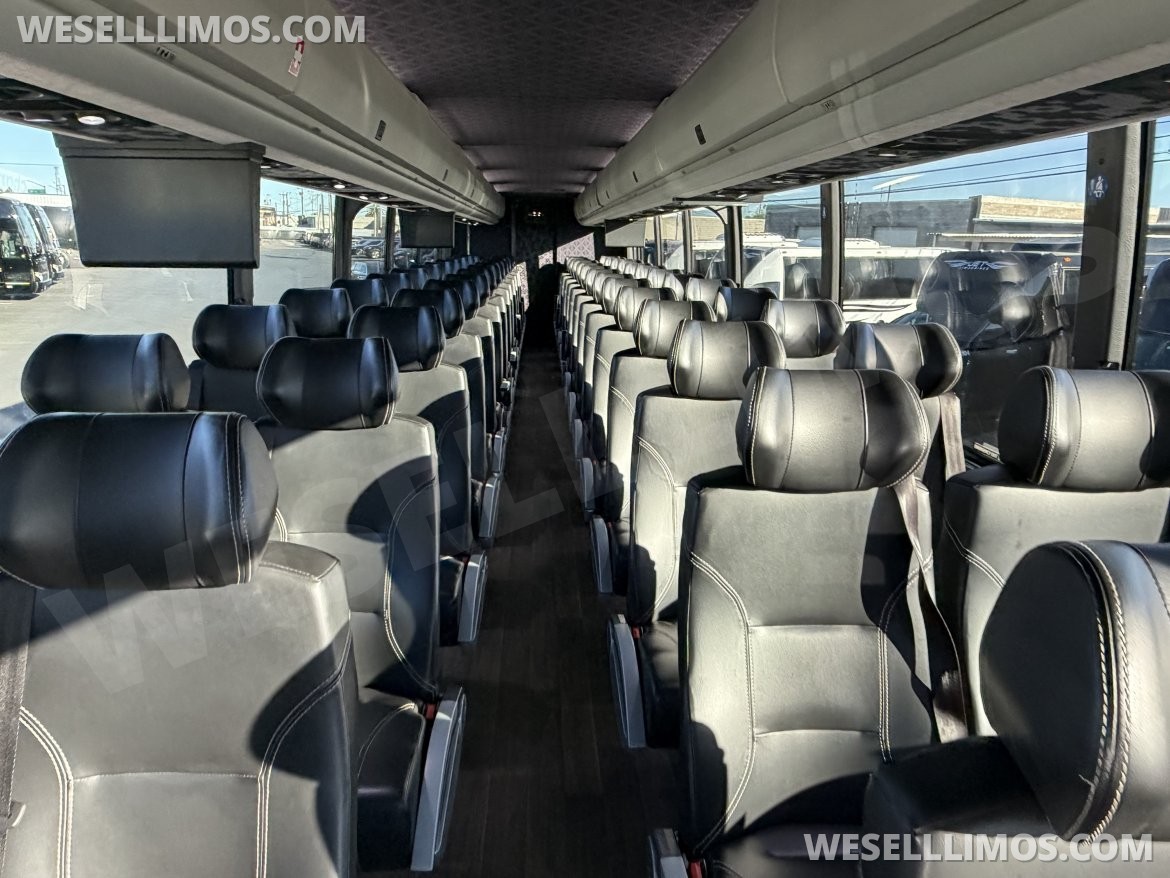 Motorcoach for Sale in Phoenix, AZ - Photo 7