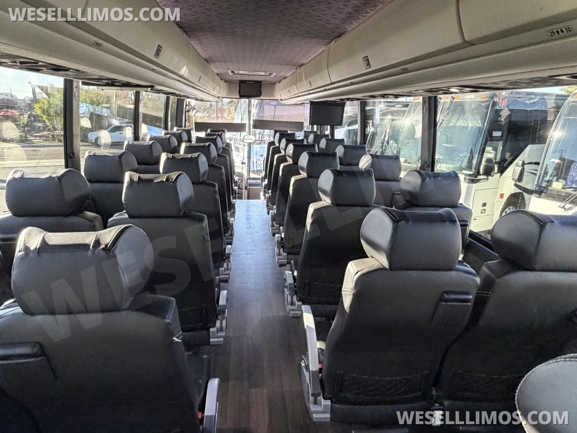 Motorcoach for Sale in Phoenix, AZ - Photo 8