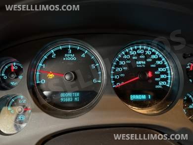 2008 Executive Coach Builders Cadillac Escalade (Suburban 2500) Limousine - Limousine for Sale in Buffalo, NY - Photo 10