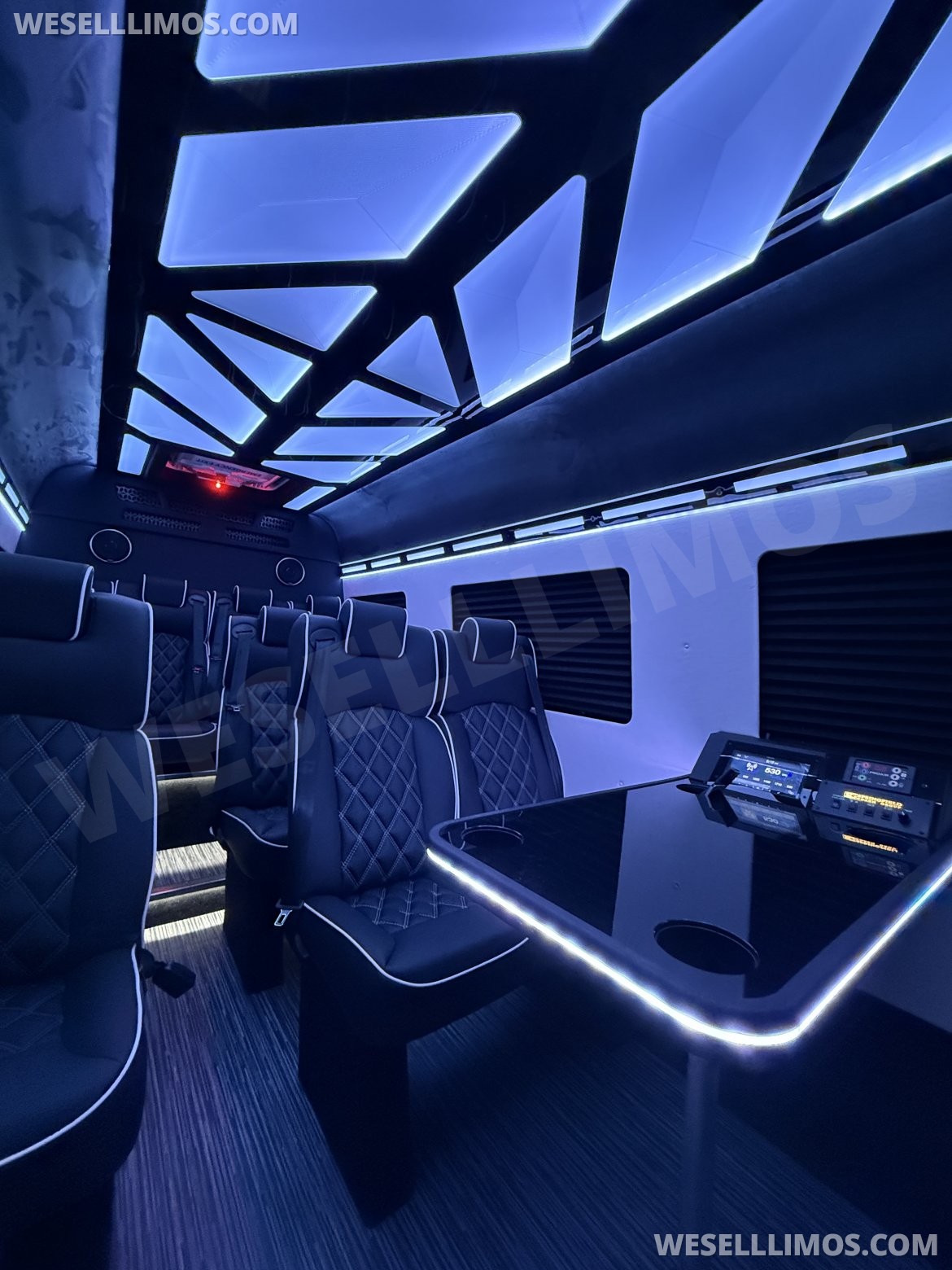 Executive Shuttle for Sale in Springfield, MO - Photo 6