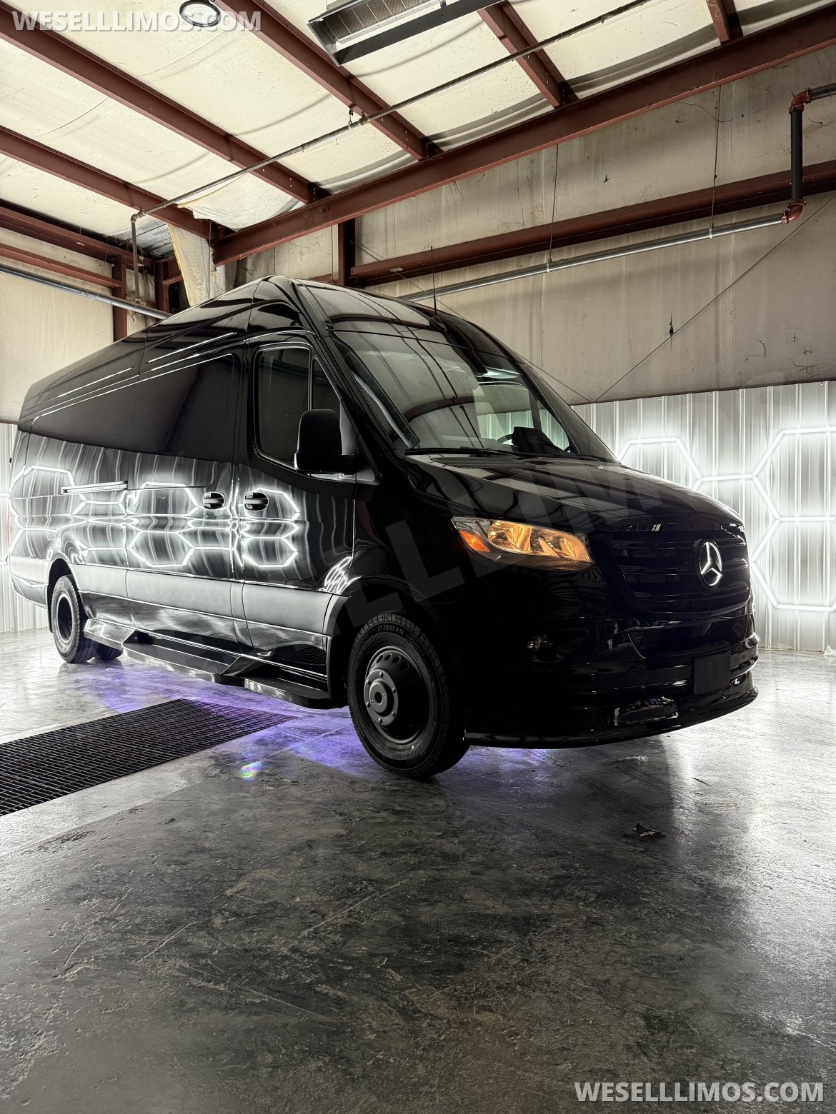 Executive Shuttle for Sale in Springfield, MO - Photo 11