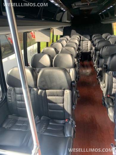 2015 Turtle Top Ford F550 Shuttle Bus - 29 passenger - Shuttle Bus for Sale in NEWTOWN, PA - Photo 10