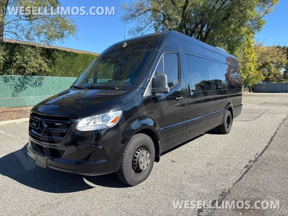 2021 Mercedes-Benz Sprinter Sprinter for Sale in Baldwin, NY - Photo 2