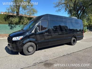 2021 B6 Armored Sprinter - Sprinter for Sale in Baldwin, NY - Photo 4