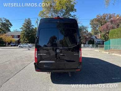 2021 B6 Armored Sprinter - Sprinter for Sale in Baldwin, NY - Photo 7