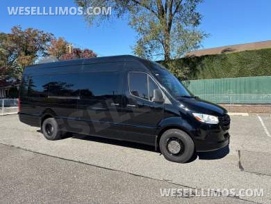 2021 B6 Armored Sprinter - Sprinter for Sale in Baldwin, NY - Photo 11