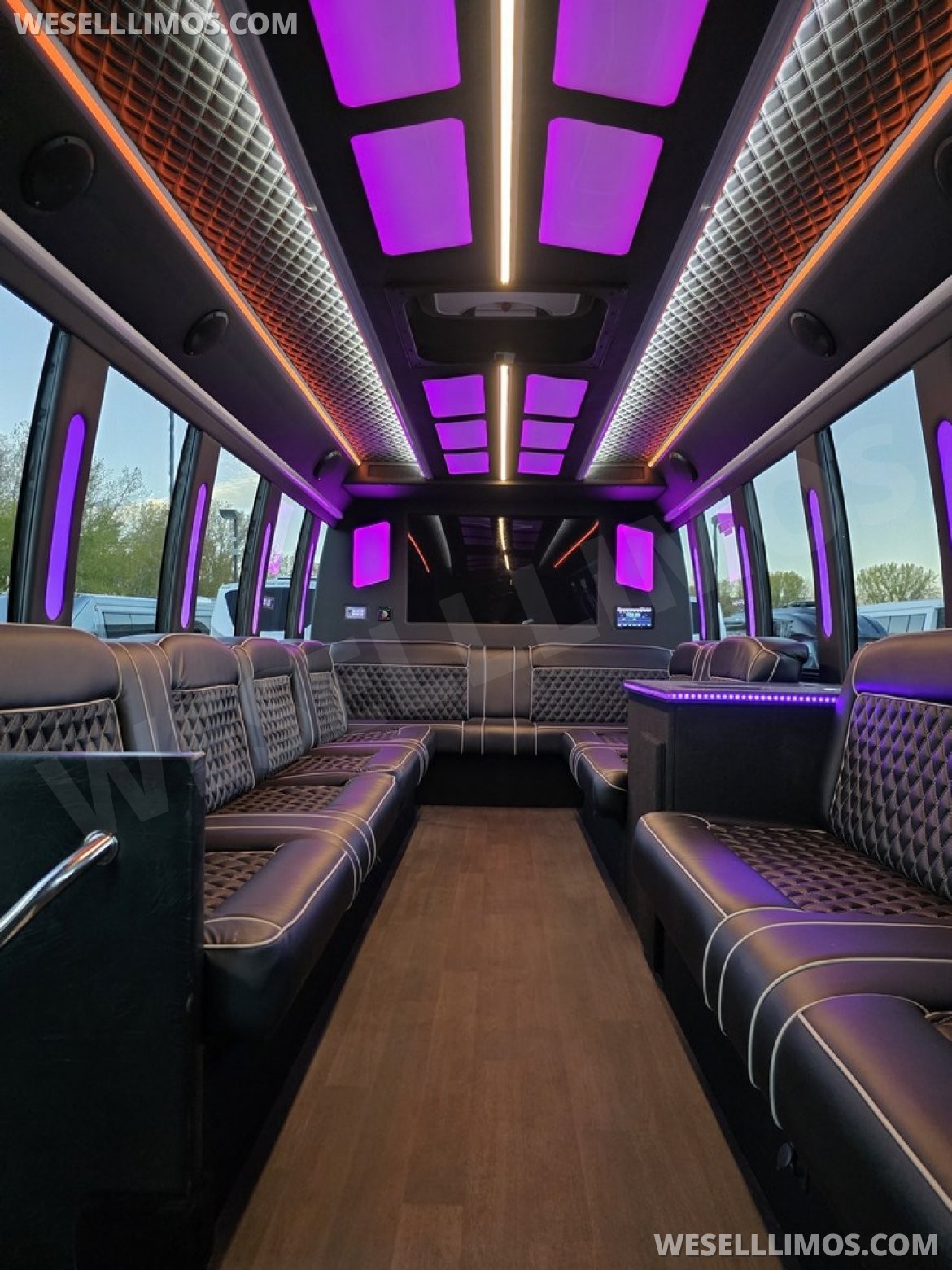 Limo Bus for Sale in Erie, PA - Photo 2