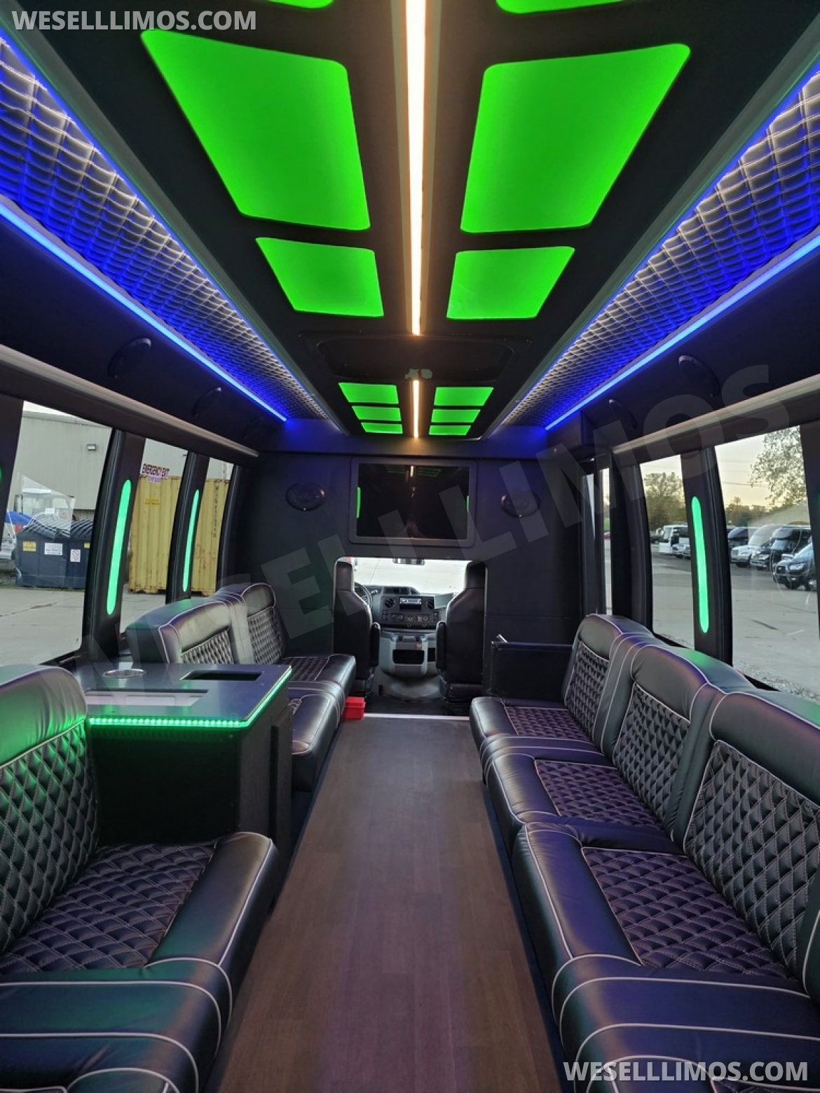 Limo Bus for Sale in Erie, PA - Photo 7
