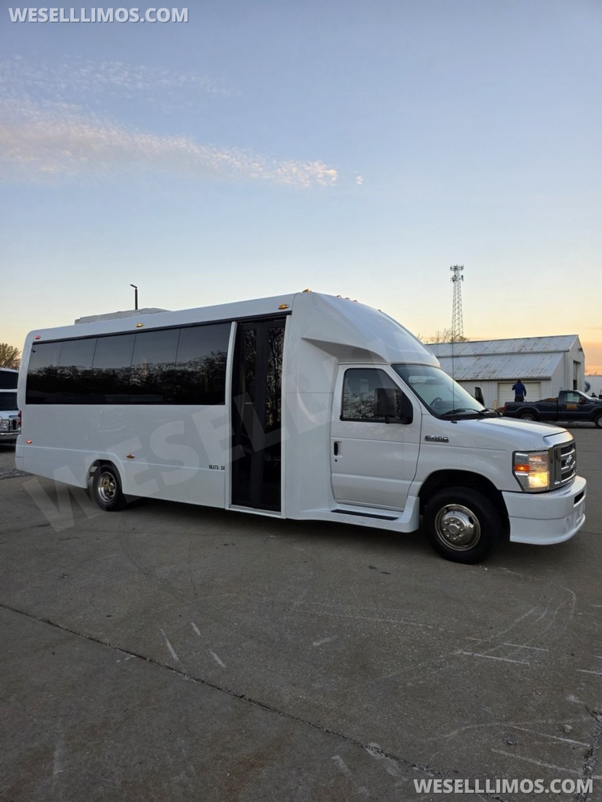 Limo Bus for Sale in Erie, PA - Photo 16