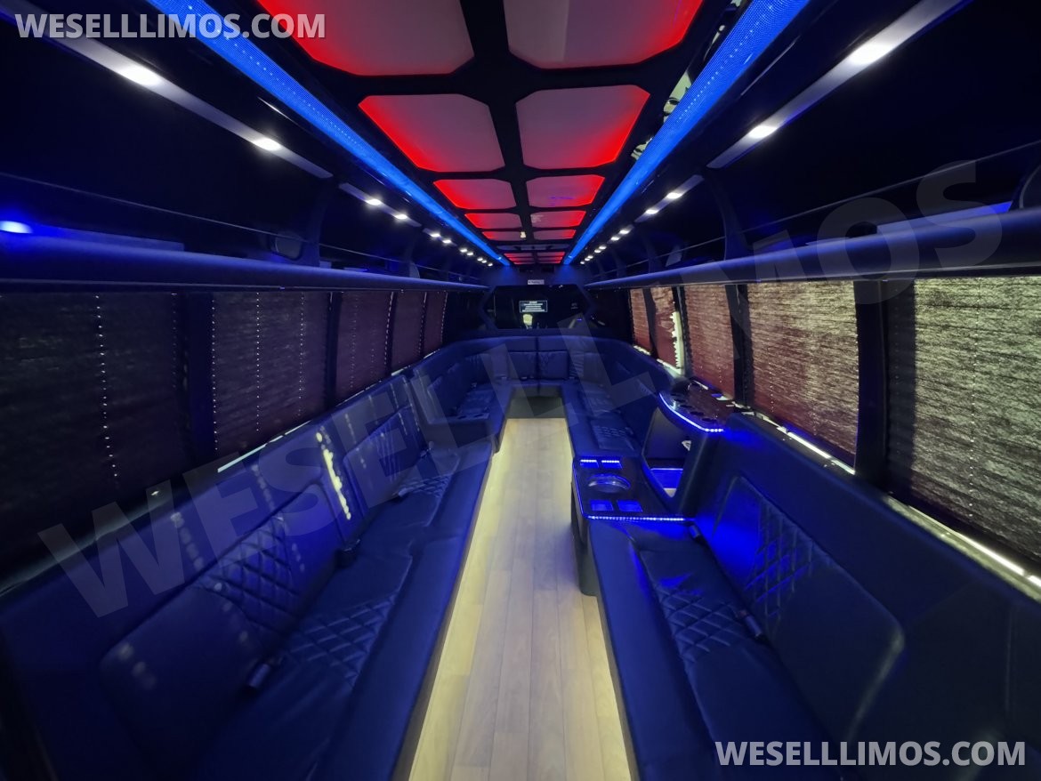 Limo Bus for Sale in Springfield, MO - Photo 4
