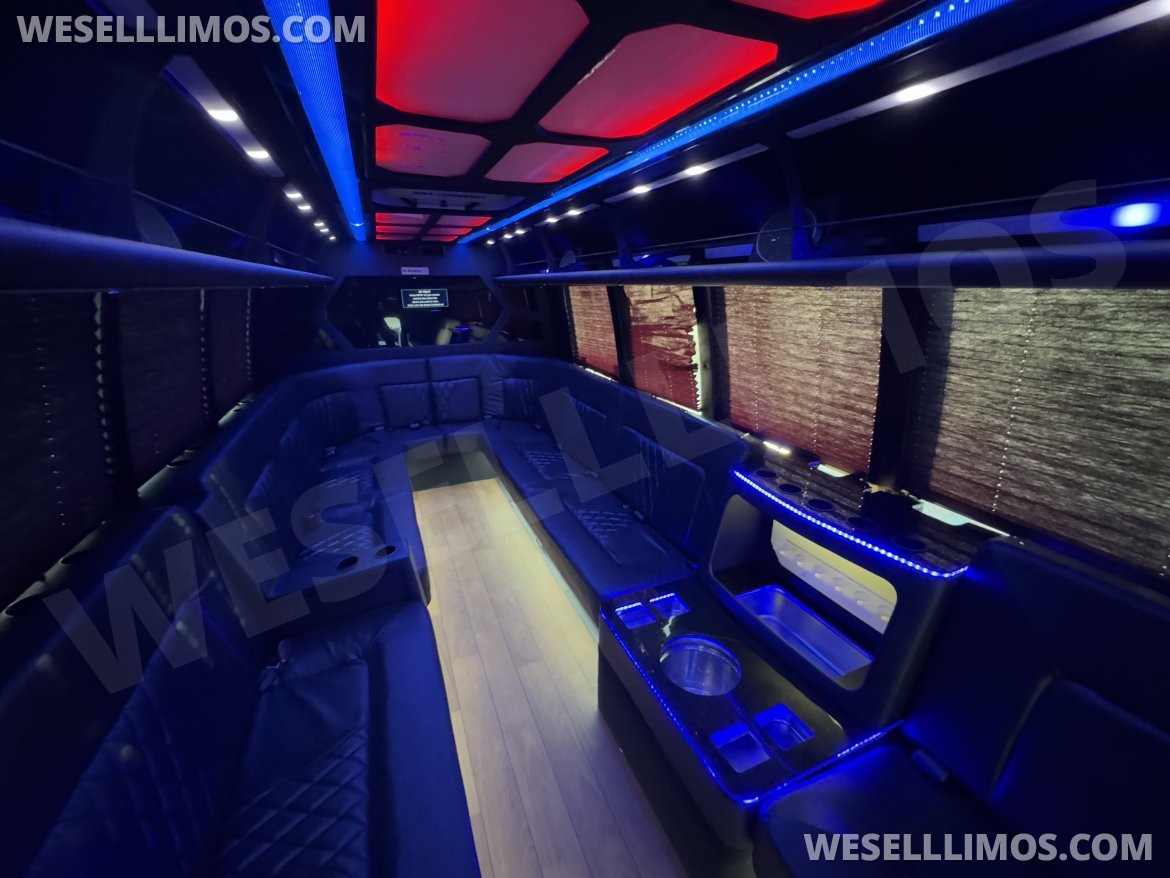 Limo Bus for Sale in Springfield, MO - Photo 6