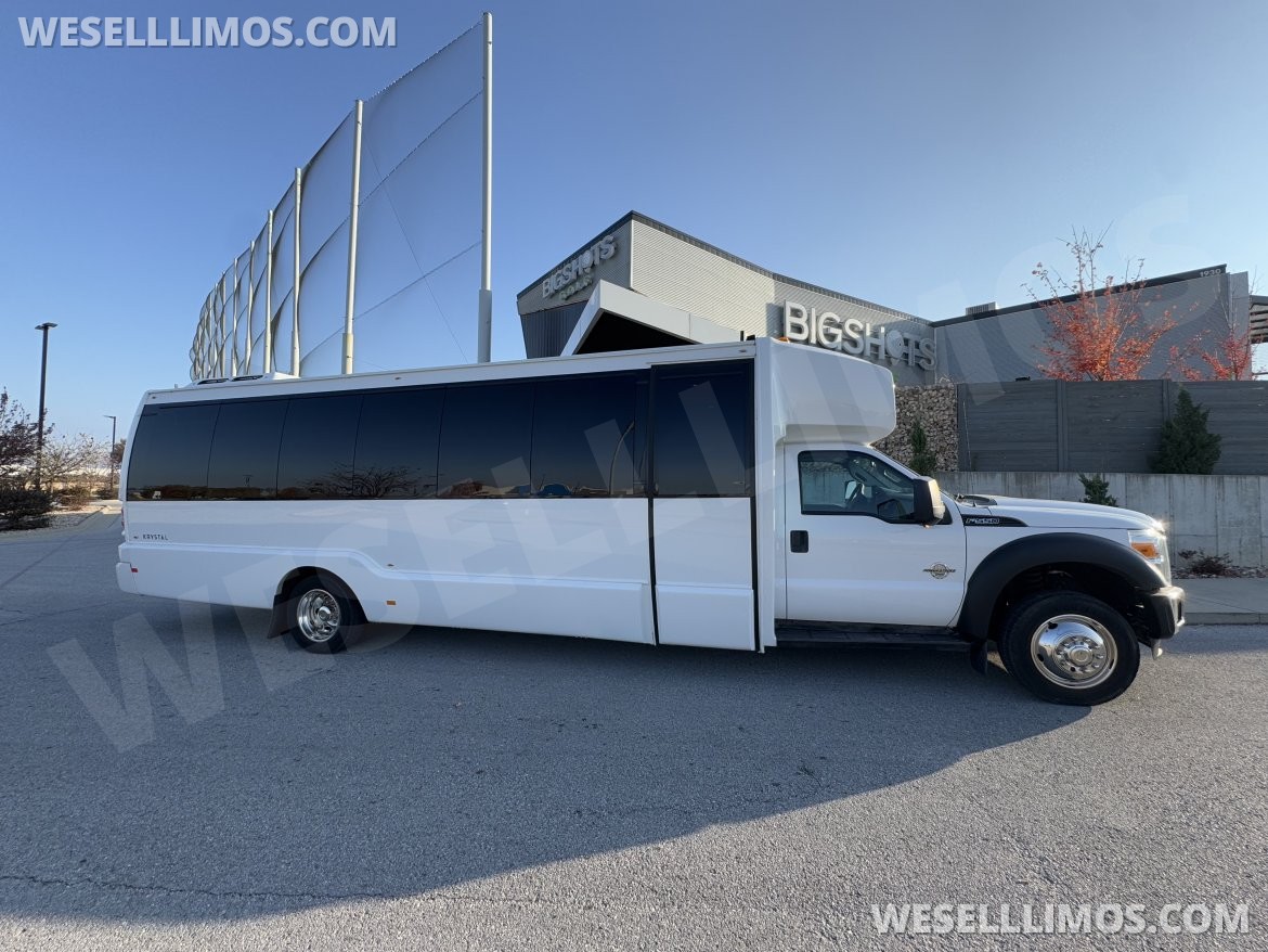 Limo Bus for Sale in Springfield, MO - Photo 18