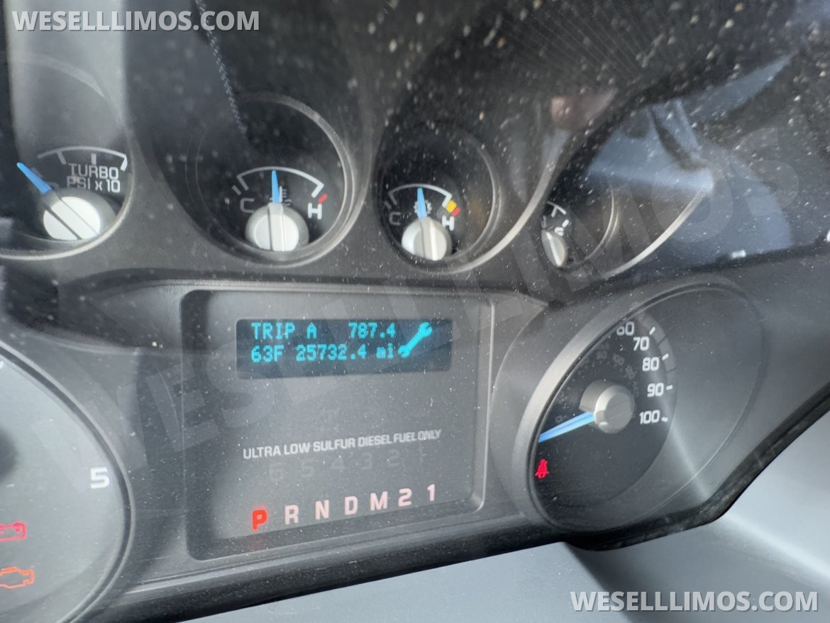 Limo Bus for Sale in Springfield, MO - Photo 21
