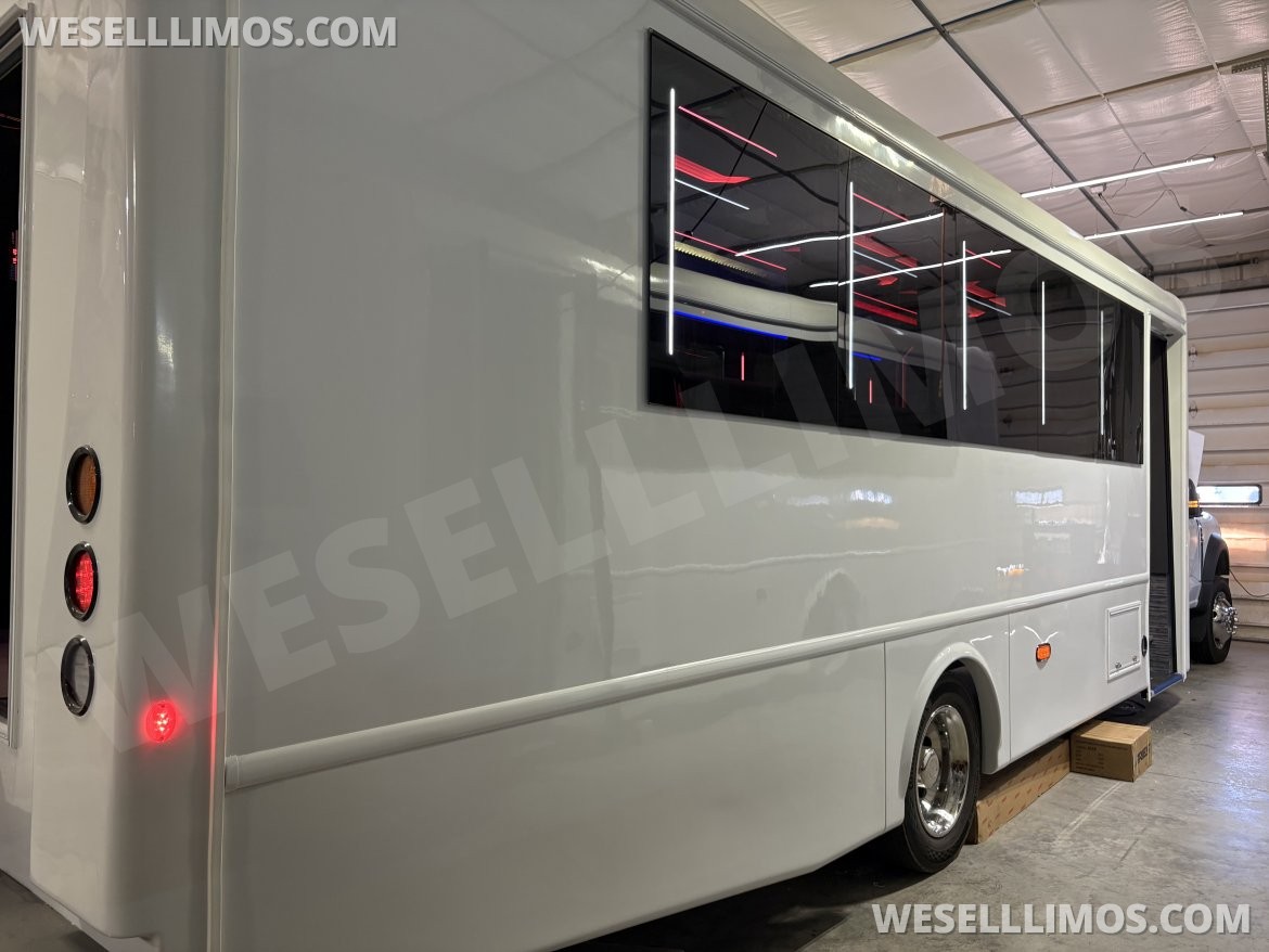 Limo Bus for Sale in North East, PA - Photo 29